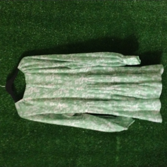 Showpo. floral mini - Picture 3 of 3